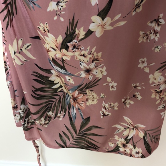 Women’s Unknown Brand Flower Dress - Picture 4 of 5